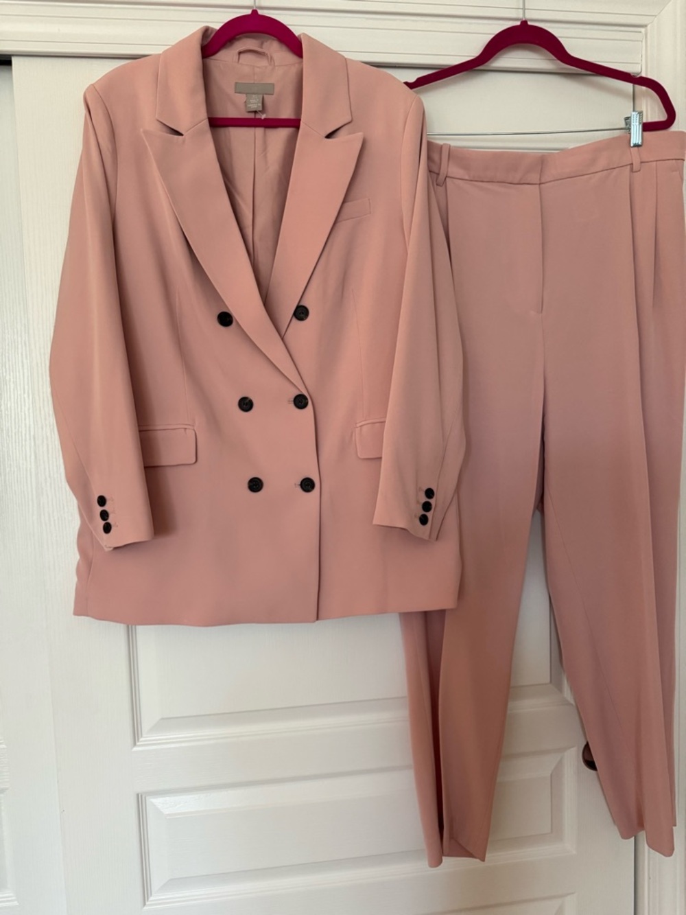 H&M Dusty Rose Double-Breasted Pantsuit